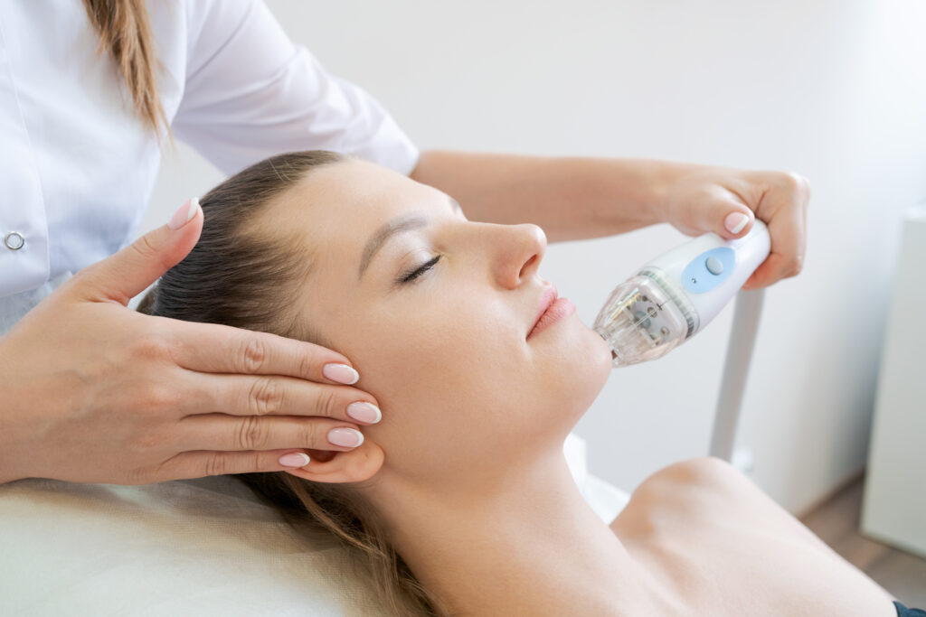 Hautstraffung mit Radiofrequenz in der Privatpraxis Derma & Ästhetik Hamburg